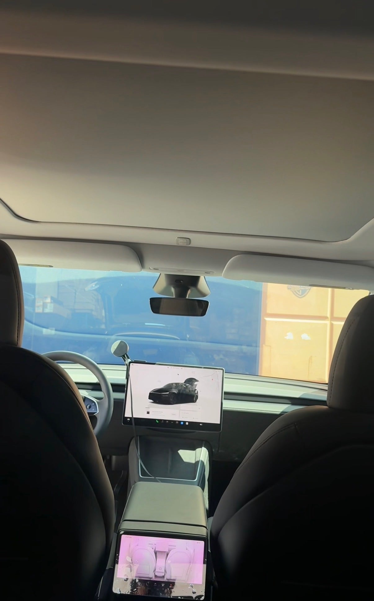 Tesla Model Y Juniper Electric Powered Sunshade (2025+) - SMARTESLA